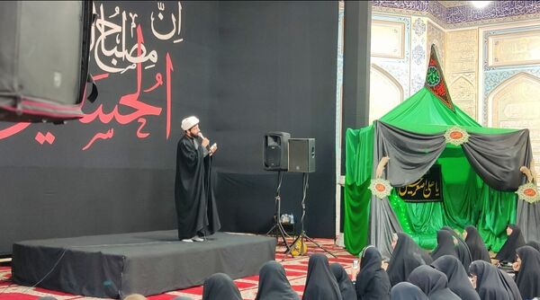 شیرخوارگان حسینی در مسجد جامع امام محمدباقر (ع)
