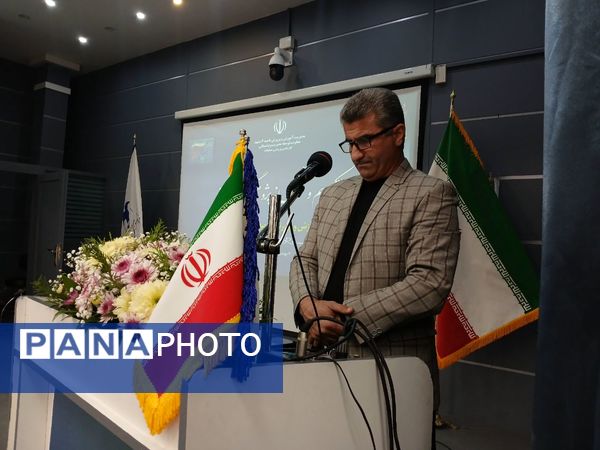 آیین تکریم و تجلیل از پژوهشگران برتر ناحیه۶