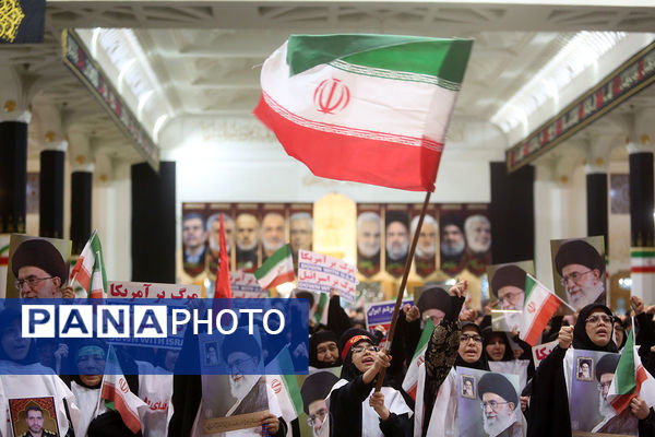 همایش بزرگ رهروان زینبی در قم