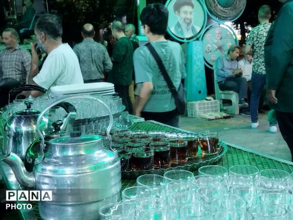 جایی که بوی چای با عطر محبت مخلوط شده است