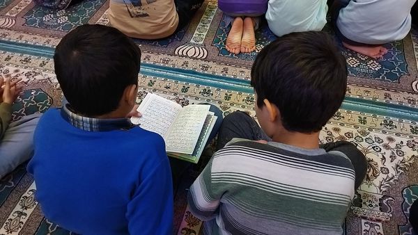 دم دمای اذان و قرائت آیاتی چند از قرآن 