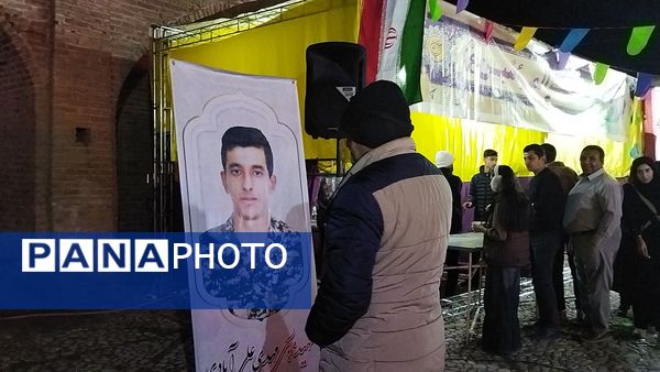 حضور نوجوانان و جوانان در فعالیت موکب امیر المومنین نیشابور 