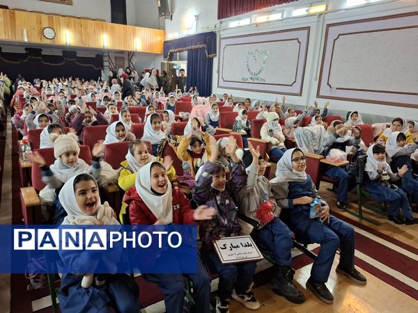 جشن یلدا ۱۴۰۴ در مدرسه ۱۷ شهریور شهرستان بجنورد 