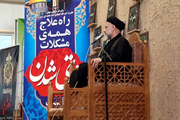 نوجوانان فاطمی از دبیرستان تا مسجد جامع