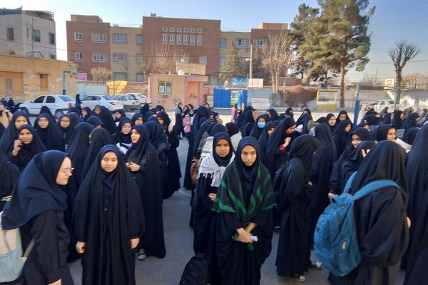 مسابقات قرآن، عترت و نماز دانش‌آموزان دختر منطقه کهریزک 