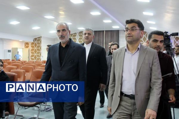 بازدید معاون قوه قضاییه و استاندار مازندران از ناحیه صنعتی گلوگاه 