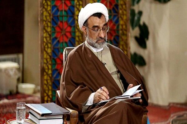 زحمات معلم دزفولی برای نسل آینده مشهود خواهد بود