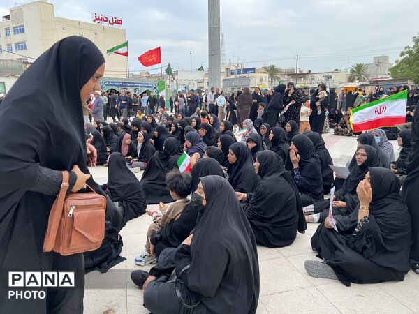 بیعت مردم جزیره قشم با آیت‌الله سید مجتبی حسینی خامنه‌ای 