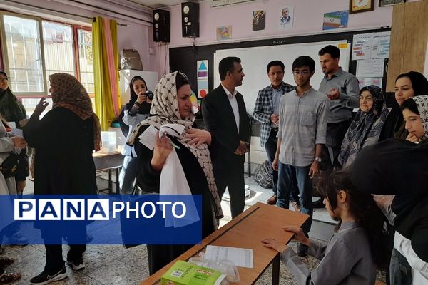 حضور پزشکان خیریه امام حسن عسگری برای غربالگری دانش آموزان دبستان میرشفیعی ها امری جهادی