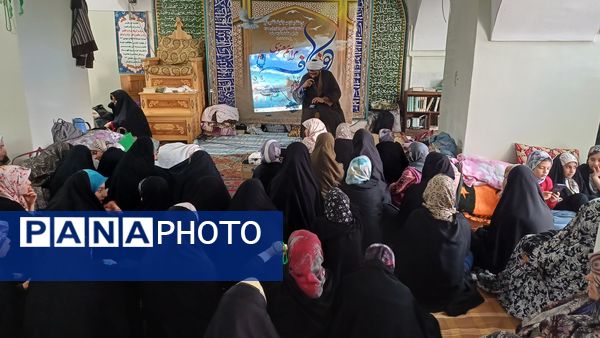دانش آموزان  در جست و جوی آرامش و نزدیکی به خدا