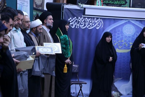 سومین روز اعتکاف ملارد؛ برگزاری مراسم اختتامیه و تجلیل از خدام