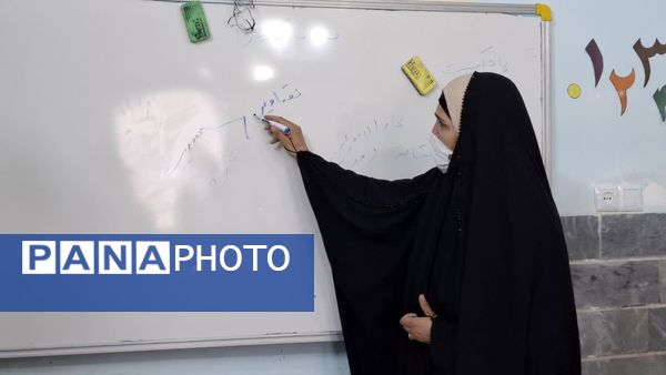 کارگاه‌های آمادگی مسابقات قرآن، عترت و نماز  دانش‌آموزی در شهر کهک