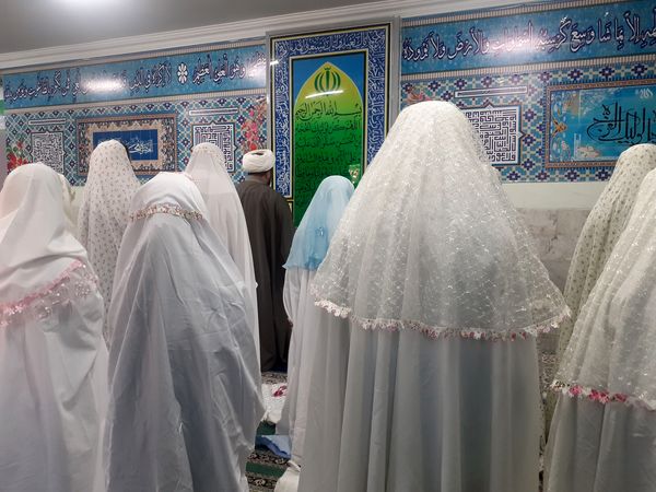 تمرین بندگی دانش آموزان مدرسه هدی یک برای ماه مبارک رمضان