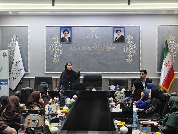 (طرح هم راه) همراهی والدین با مدرسه برای رشد آموزشی و تربیتی دانش‌آموزان پایه اول