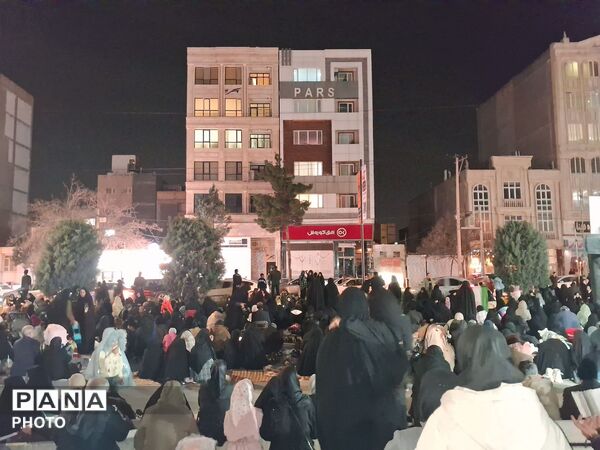 مراسم احیا در اولین شب قدر و هشتمین شب مراسم شهادت ایت الله خامنه ای 
