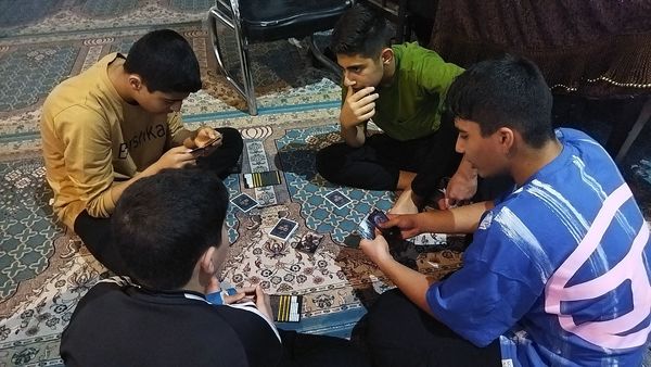  تفریح و مطالعه در دل اعتکاف