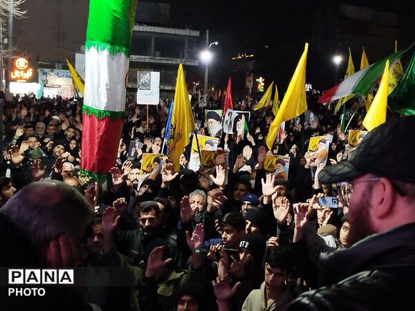راهپیمایی بزرگ مردم ولایتمدار ورامین بر علیه آمریکا و اسرائیل جنایتکار برای خون خواهی رهبر معظم انقلاب اسلامی