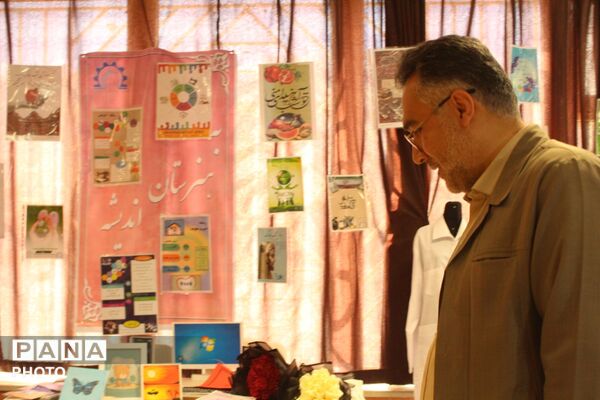 آثار هنرجویان هنرستان‌های ناحیه یک همدان به نمایش درآمد