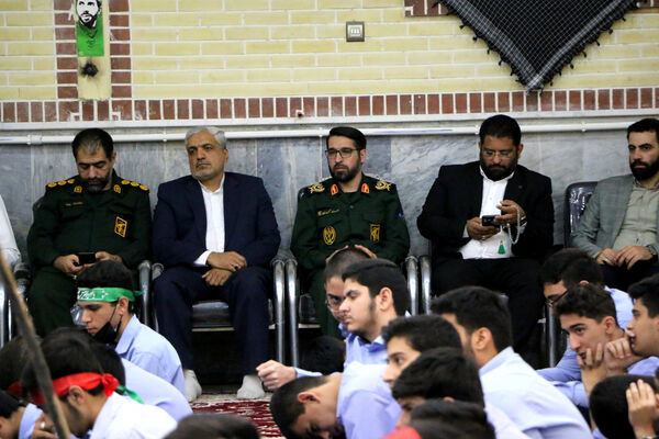 یادواره شهدای دبیرستان ماندگار امام صادق(ع) قم