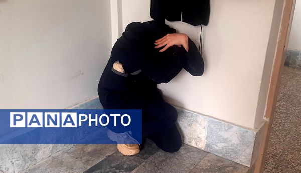 مانور زلزله در دبیرستان شاهد شهید حمامی ناحیه۶ مشهد