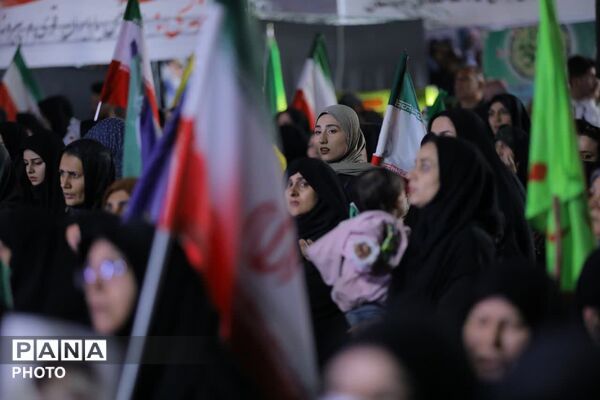 ساوجبلاغ صحنه نمایش اقتدار مردمی