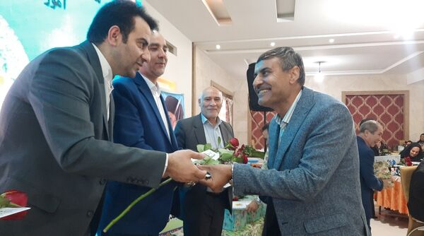 آیین تکریم از معلمان نمونه استانی و منطقه‌ای و تجلیل از بازنشستگان آموزش و پرورش استثنایی