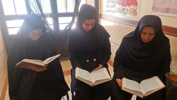 مراسم گرامیداشت شهدای خدمت در مدارس شهرستان فیروزکوه