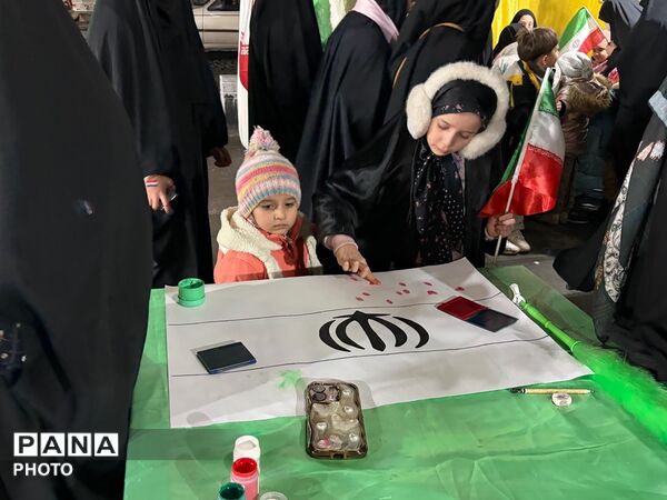 حضور باشکوه مردم کرج در راهپیمایی انتقام قائد امت