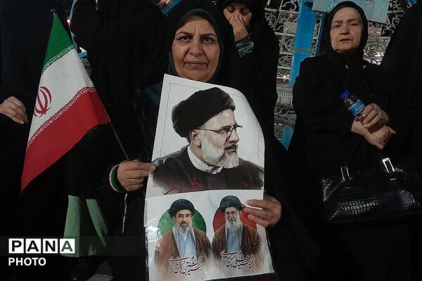 تداوم تجمعات شبانه در میدان امام خمینی (ره)