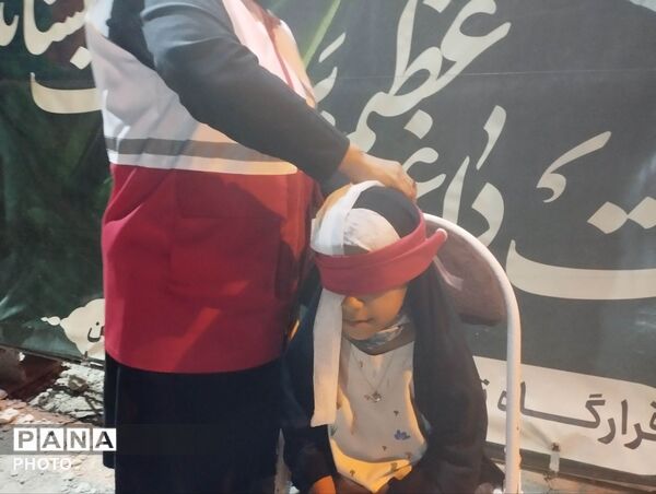 برگزاری دوره آموزشی هلال‌احمر در فین محله مارم ایستگاه وحدت