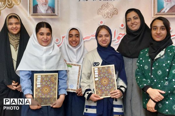 پژوهشگران نوجوان پیشوا روی سکوی افتخار