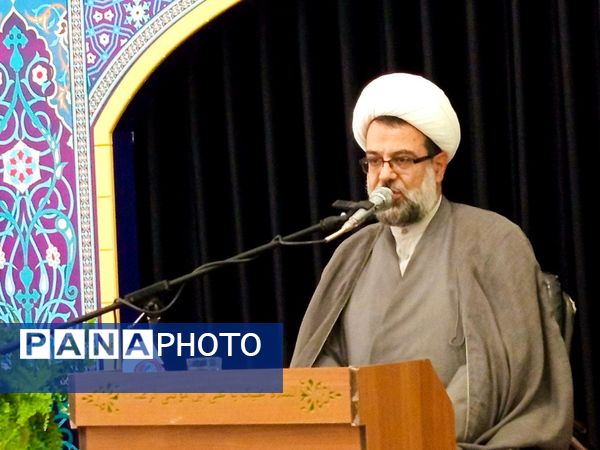 یک سال از نبود شهید جمهور میگذرد