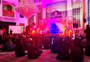 شبی در اوج بندگی