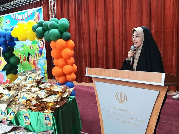 برگزاری جشن الفبای پسران دبستان شهدای غزه در کانون ملائک شهرستان قرچک با حضور گروه نمایشی روناک