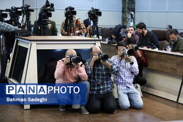 نشست خبری فرمانده نزاجا به مناسبت روز ارتش