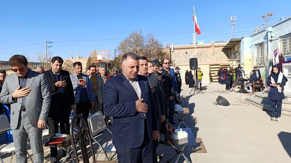 آیین نواختن زنگ انقلاب اسلامی به مناسبت چهل و ششمین سالگرد پیروزی انقلاب در نیشابور