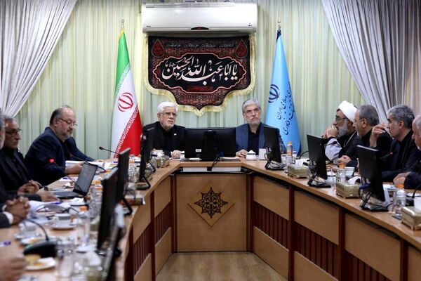 عارف: پیشرفت در علم و فناوری ضامن اقتدار ایران است