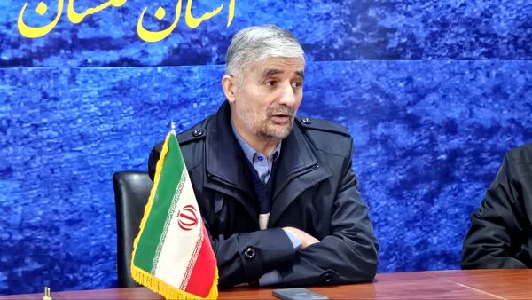 نشست صمیمی رحمت الله رضایی با اعضای سازمان دانش‌آموزی استان گلستان
