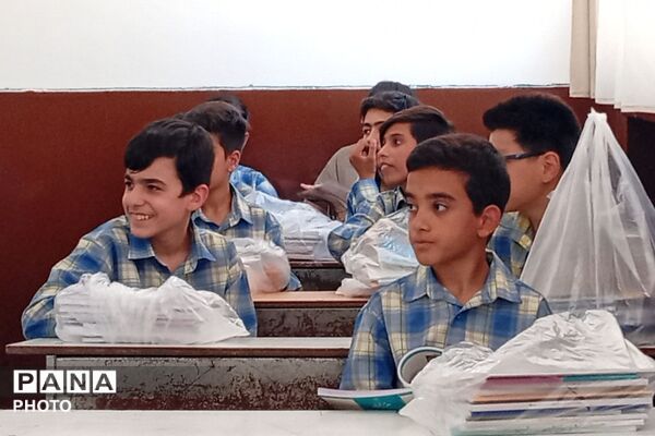 آیین استقبال از دانش‌آموزان پایه هفتم،مدرسه شهید فتوحی