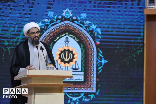 نشست فصلی رؤسا و معاونان سازمان عقیدتی سیاسی فراجا در همدان 