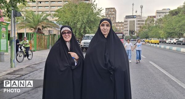تهران غرق در شادی کودکان؛ این‌بار دانش‌آموزخبرنگار پانا، سوژه خبر شد