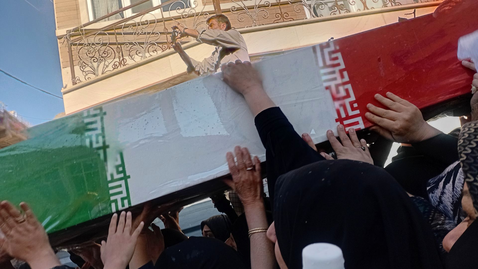 قدم‌های آسمانی بر خاک گرمدره و مارکده