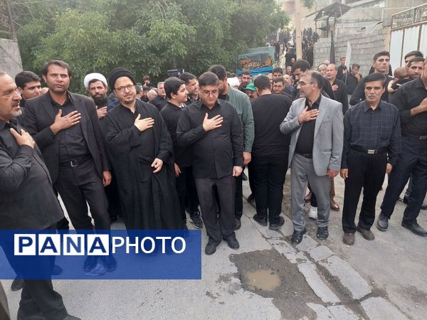 مراسم سوگواری، علم گردانی در روستای گرمدره 