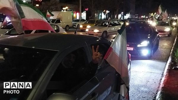 راهپیمایی ها در نیشابور همچنان ادامه دارد 