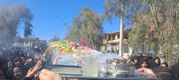 تشییع پیکر مطهر شهید گمنام در شهرستان دارالصابرین بم 
