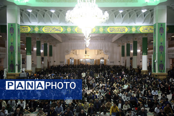 جشن میلاد امام علی(ع) در حرم حضرت معصومه(س) با تلاوت قاریان نوجوان 