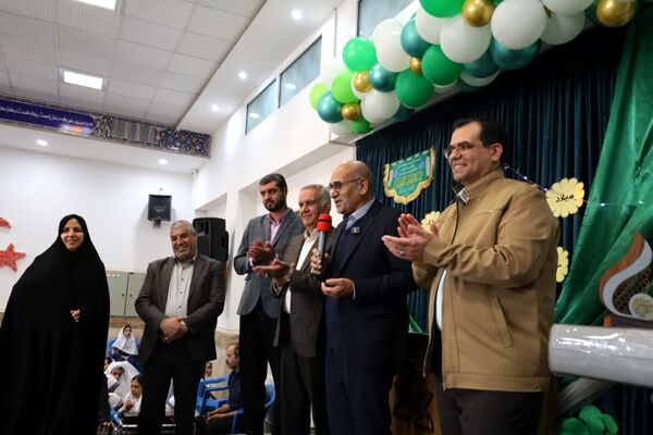 تجلیل از خیر مدرسه‌ساز دبستان دخترانه شاهد پوررضایی