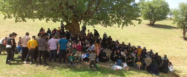 پیاده‌روی اهالی روستای رفن به مناسبت هفته سلامت