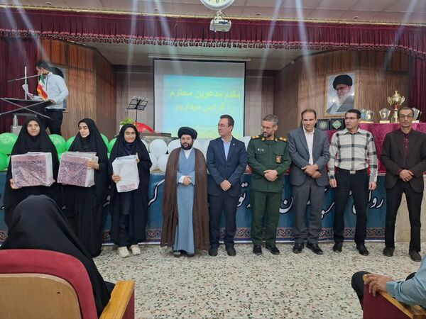 جشن باشکوه تجلیل از 400 نفر برتر حوزه پرورشی و تربیت‌بدنی در شهرستان بختگان