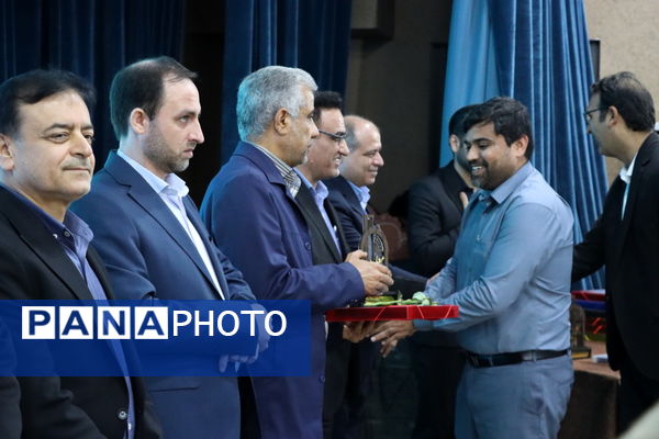 تجلیل از معلمان نمونه استان بوشهر 